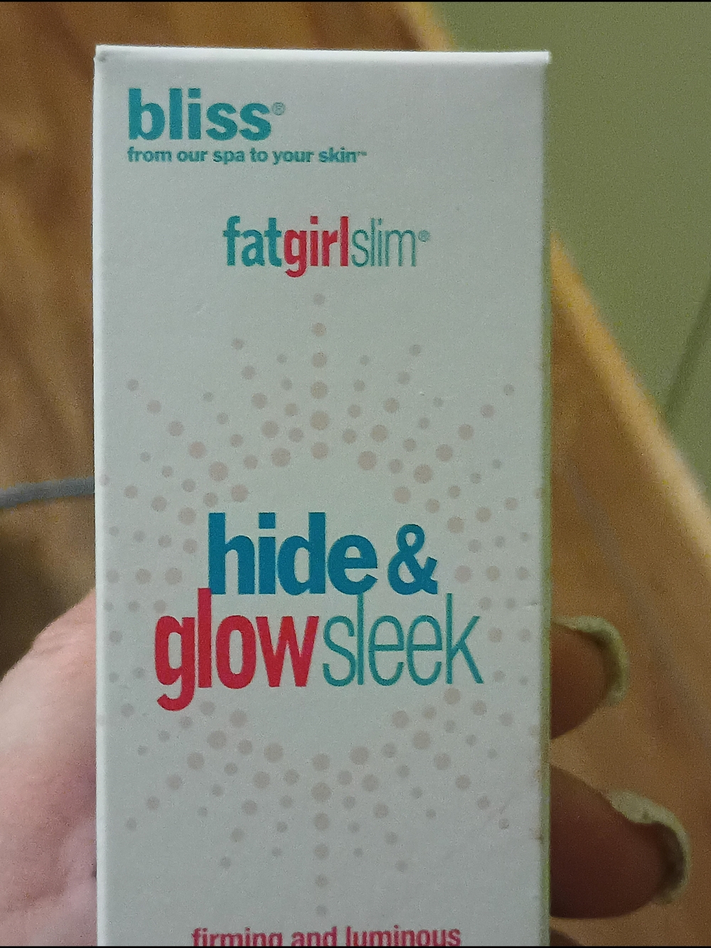 Bliss hide & glow sleek -self Tan Med To Deep Glow